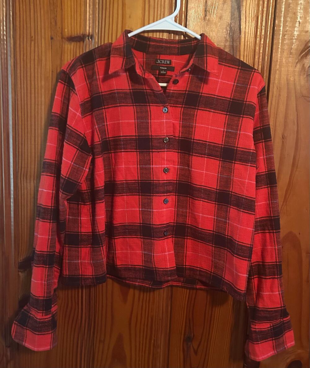 J. crew womenās red/black oversized cropped flannel size 2